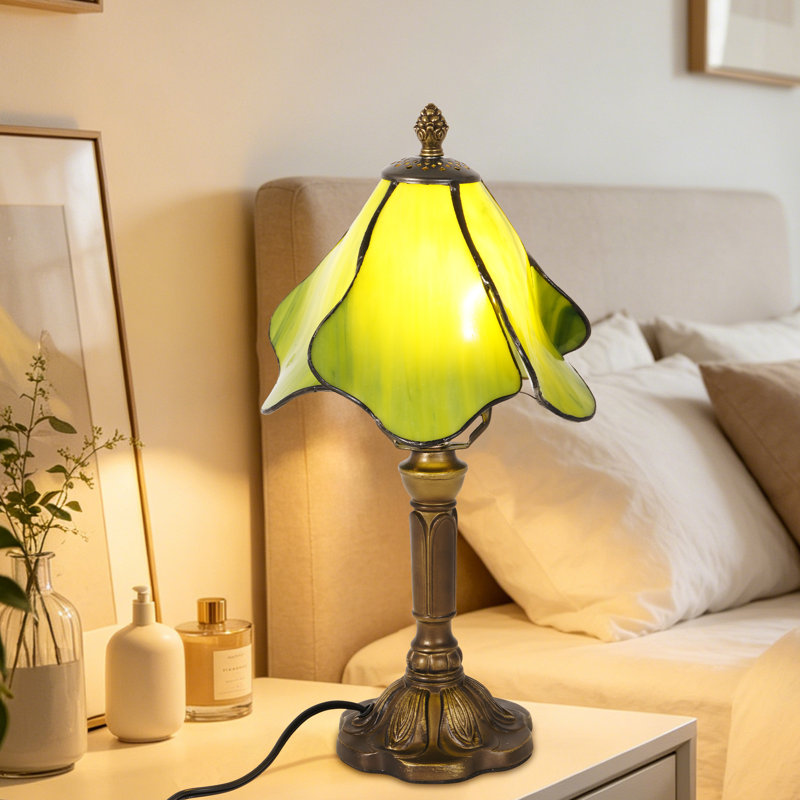 Lampe de table en verre coloré de style Tiffany, lampe de chevet bronze rétro avec abat-jour dégradé vert-jaune, lampe de bureau E26