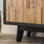 Armoire de rangement moderne à 4 portes en bois avec motif géométrique texturé - porte en bois naturel