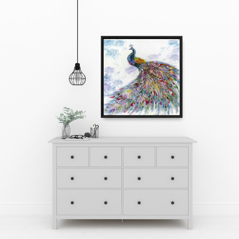"Paon majestueux avec des fleurs"