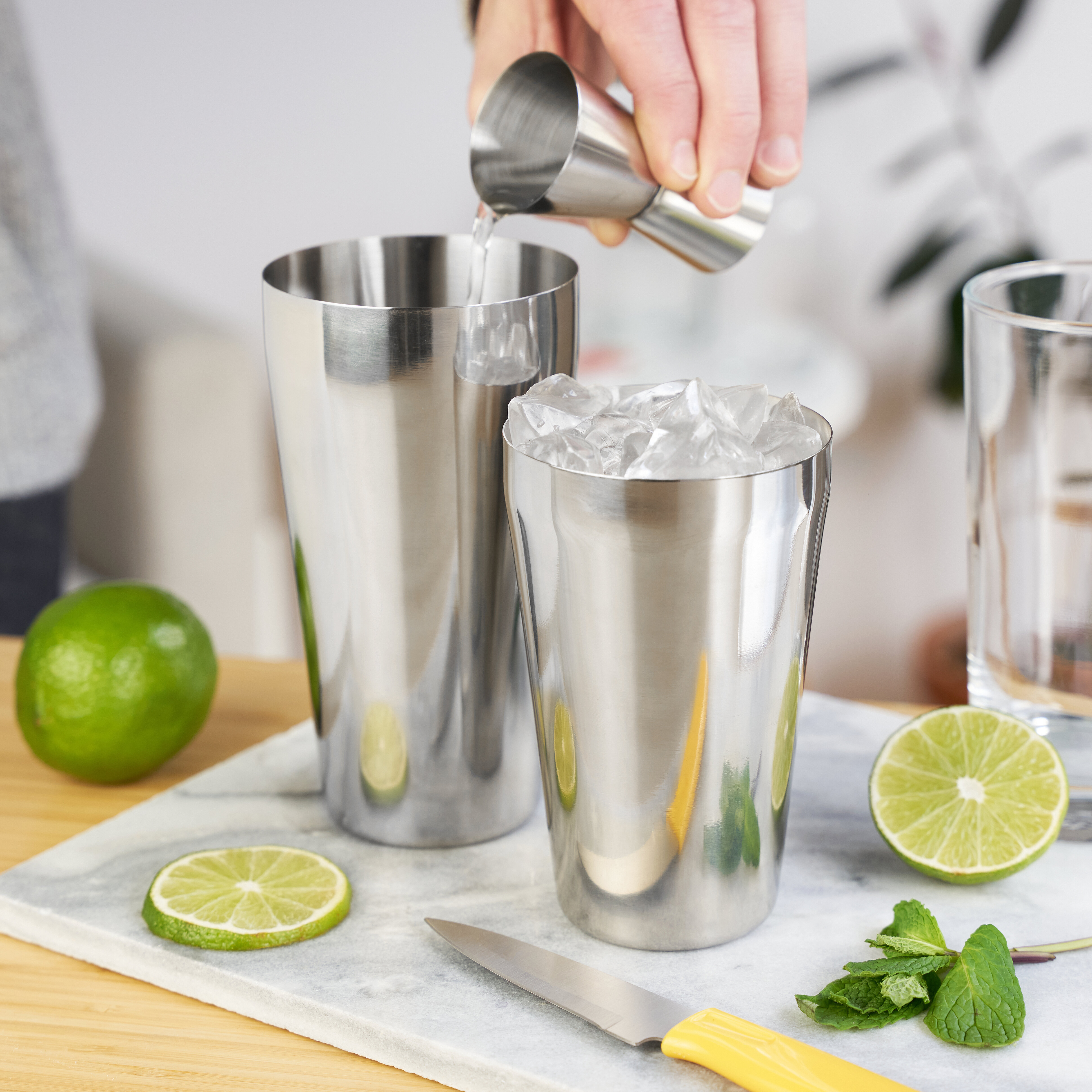 Prep & Savour 24oz Cocktail Shaker Bar Set - Professional Margarita Mixer  Drink Shaker And Measuring Jigger & Mixing Spoon Set - Professional  Stainless Steel Bar Tools Built