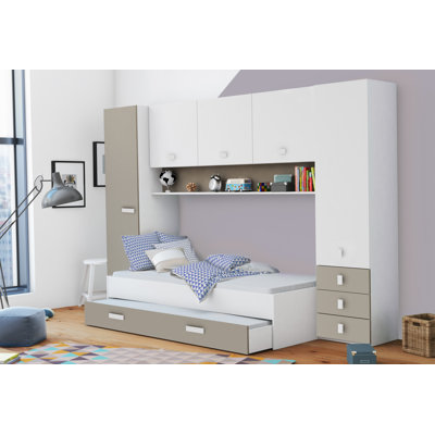 Ogburn Piece Bedroom Set