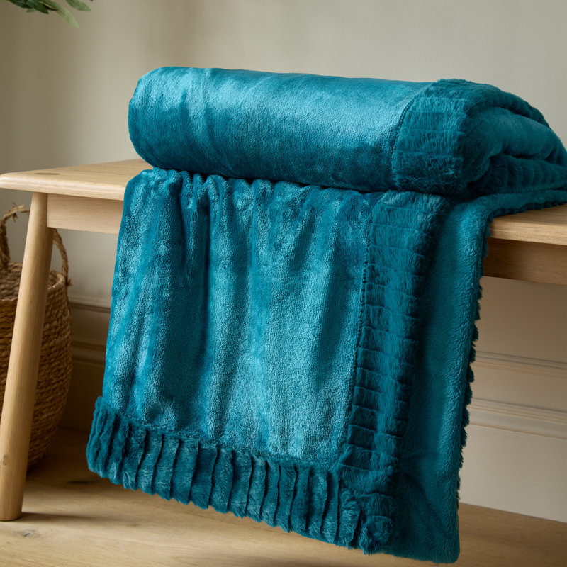 Velvet And Faux Fur 150x200cm Blanket Throw, Teal