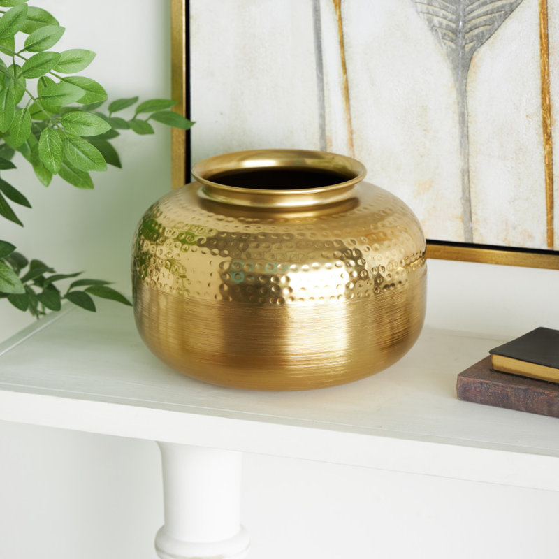 Vase en métal Carel, H 8,05 po x l 11,85 po x P 12 po