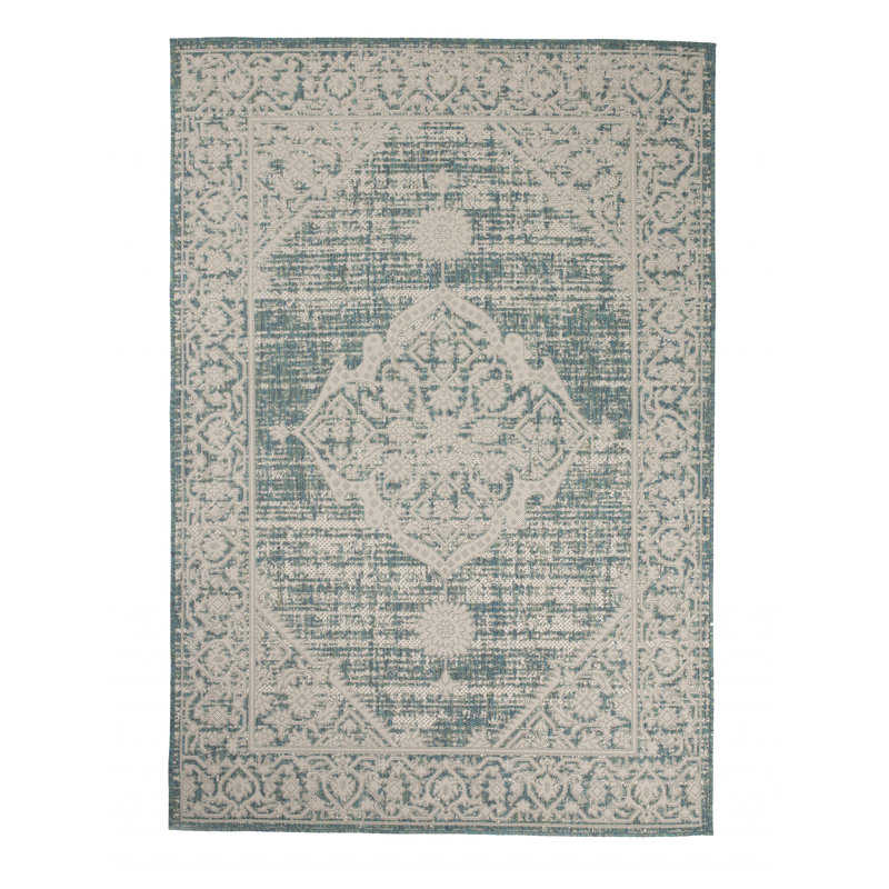 Indoor / Outdoor Rug, Rectangle 5'3" x 7'6"