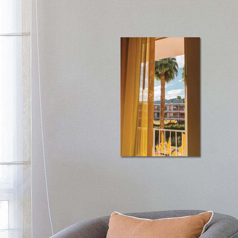 Palm Springs Dreams par Bethany Young - reproduction de photo sur toile tendue, H 26 po x l 18 po x P 1,5 po