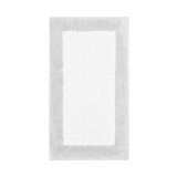 BICOLORE BATH RUG 20X31 WHITE/CLOUD