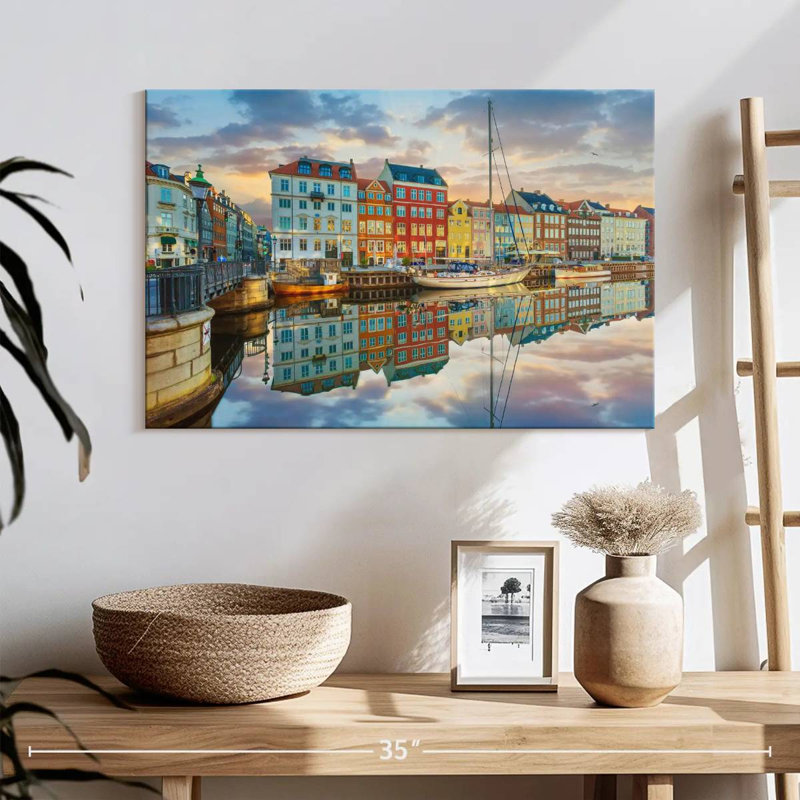 Coucher de soleil sur le canal de Nyhavn, H 16 po x l 24 po