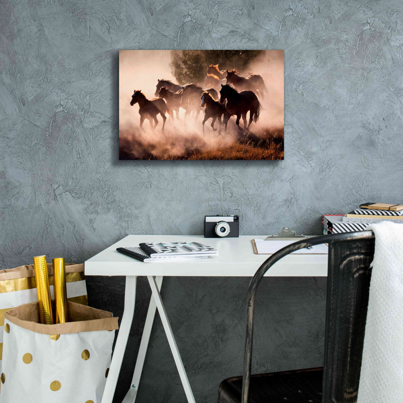 «Horses» par Lisa Dearing, estampe numérique sur toile, H 12 po x l 18 po x P 0,75 po