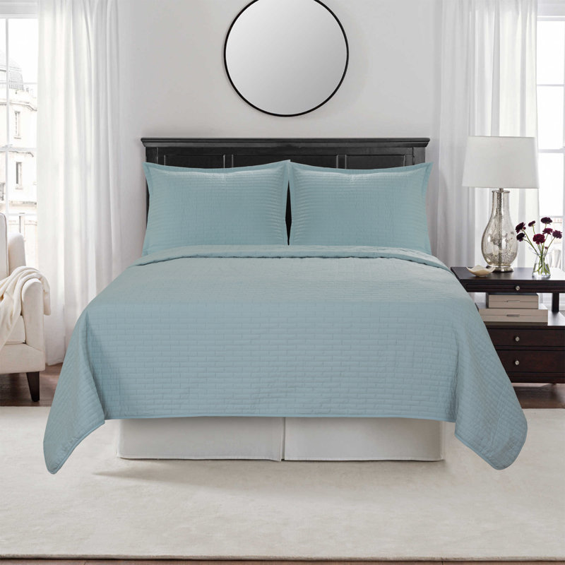 South Point Hospitality 120 GSM Luxury Microfiber Bedding, Seabreeze, Queen Quilt