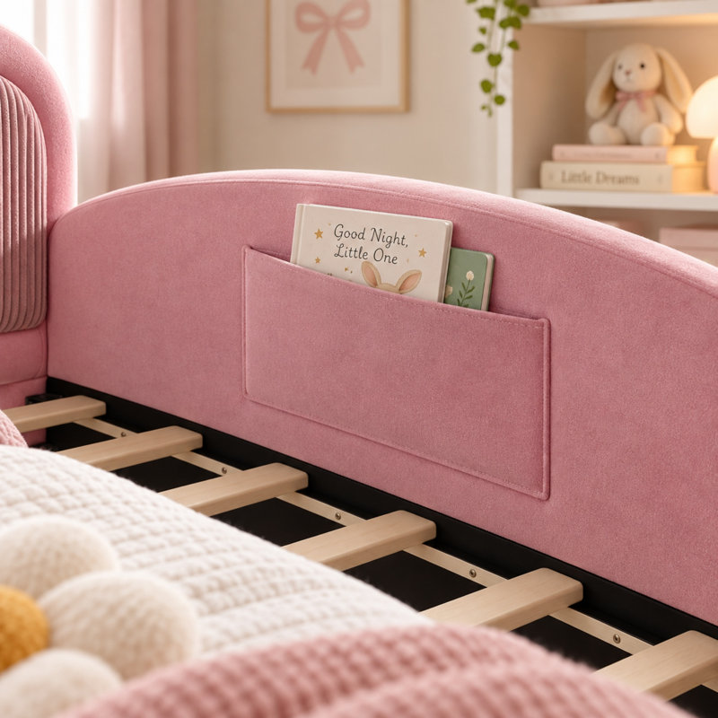 Lit de sol pour enfant AVELOR avec tête de lit courbée, barrières latérales de sécurité et poche de rangement, lit plateforme bas, sans sommier nécessaire