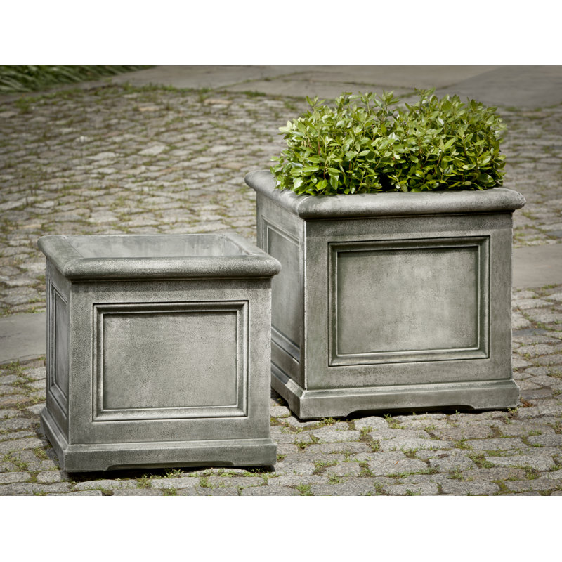 Boîte à fleurs en pierre 1 pièce Orleans, Pietra Vecchia, H 23,25 po x l 24,75 po x P 24,75 po