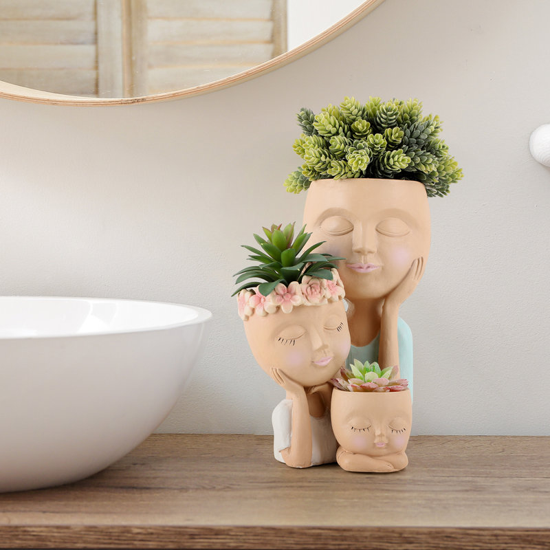 Morgyn Statue Planter