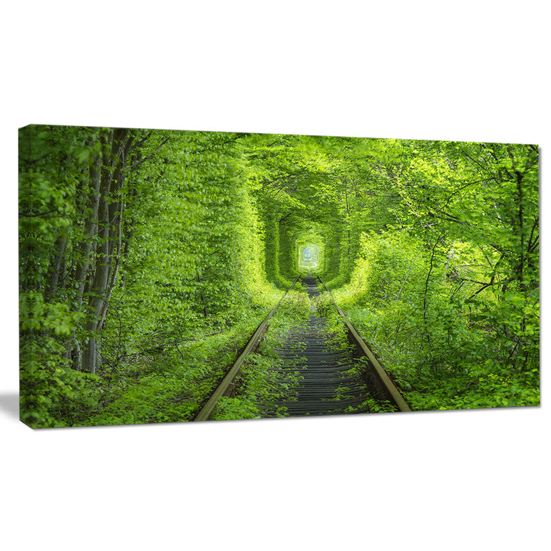 « forest around rail way tunnel », reproduction de photo sur toile tendue, H 20 po x l 20 po x P 1 po