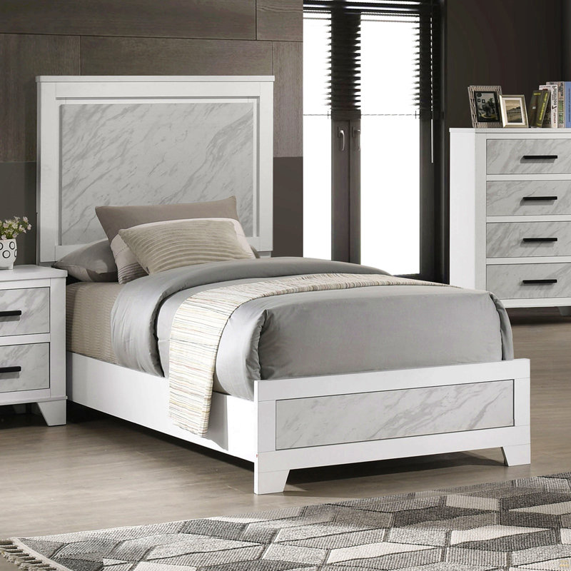 Grand lit (matelas non inclus)