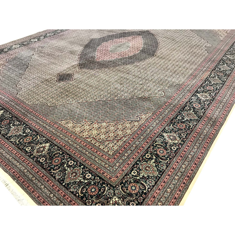 Hand-Knotted High-Quality Pink and Gray Area Rug