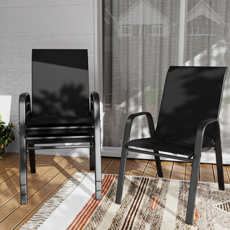 Chaises d'extérieur pour 4 personnes avec une grande capacité, une conception confortable et une structure en rouille pour les salles de banquet