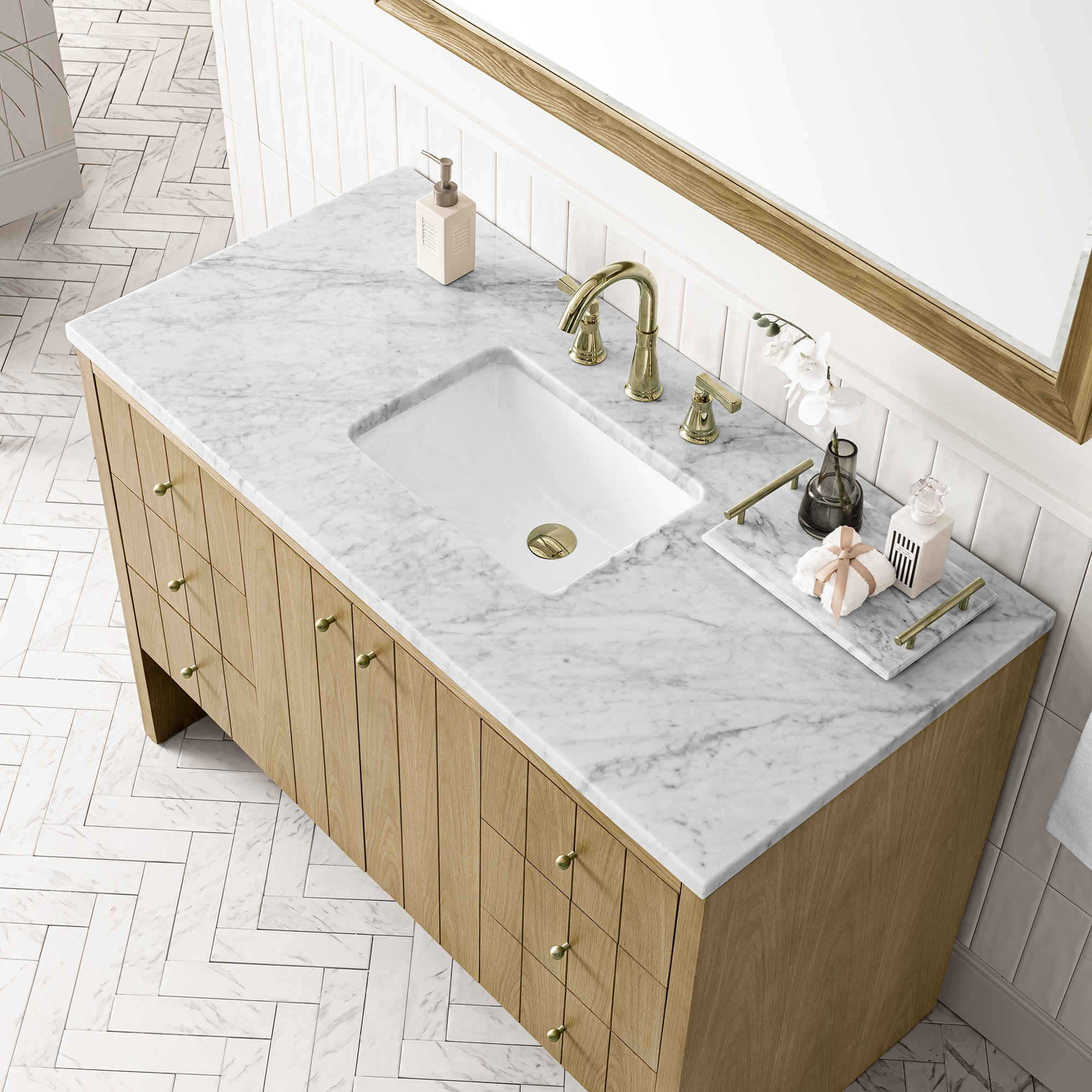 Hudson 48'' Single Bathroom Vanity, Light Natural Oak, Carrara White, 8" Widespread