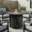 Foyer de table d'extérieur au propane rond 32 po W 50000BTU avec baies en osier pour espace de réservoir de gaz caché et couvercle