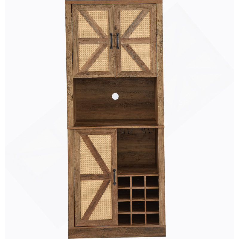 Garde-manger avec tablettes, portes