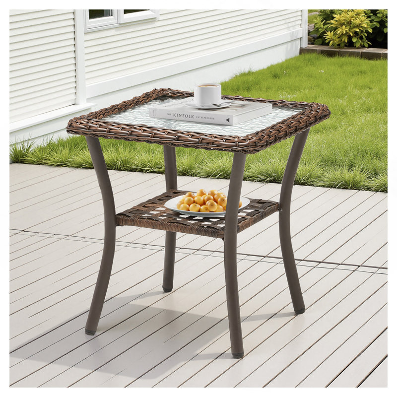 Table d'appoint carrée en rotin 20 x 20 x 20 po pour l'extérieur