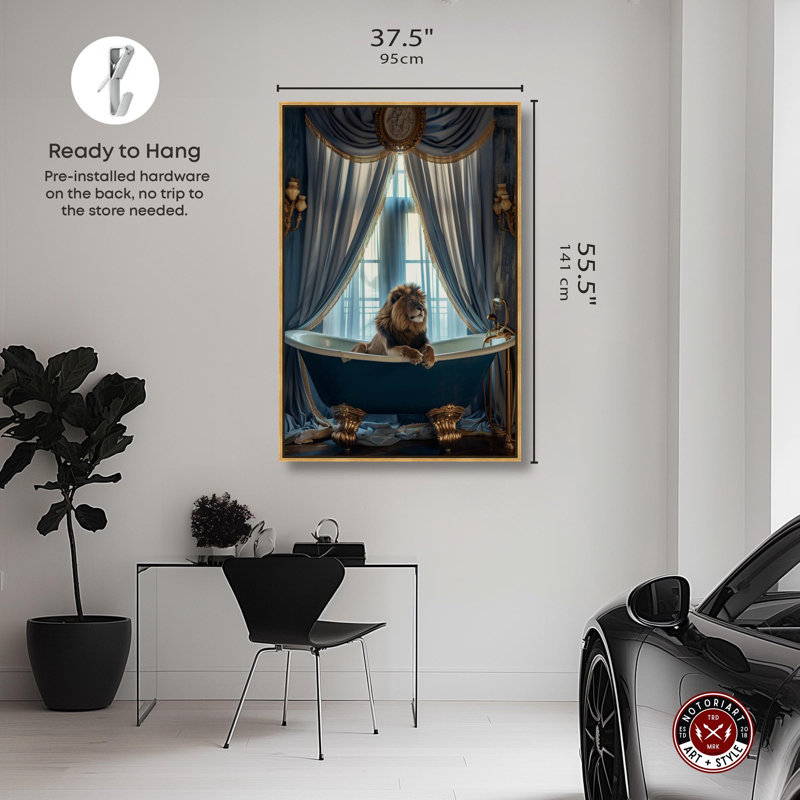 «Elegant Lion Bath Canvas» par Notoriart, Cadre doré, H 55 po x l 37 po