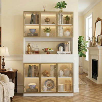 Display Cabinet With Adjustable Lights