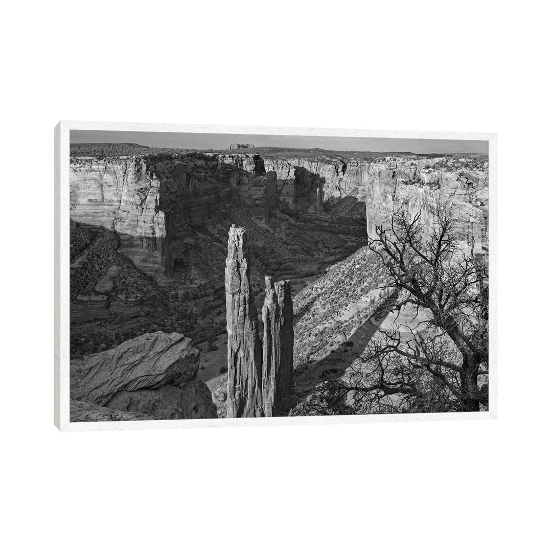 Spider Rock, Canyon De Chelley, Arizona von Tim Fitzharris - Galerie- Giclée auf Leinwand