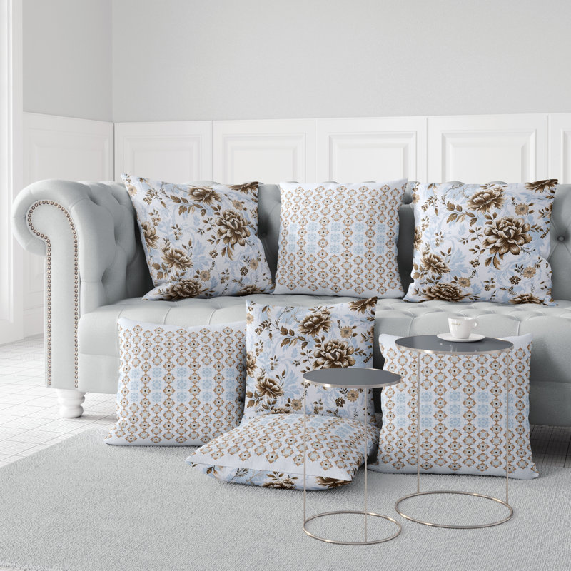 Coussin décoratif intérieur / extérieur Nature's Canvas Floral, H 20 po x l 20 po, Bleu / motif floral brun