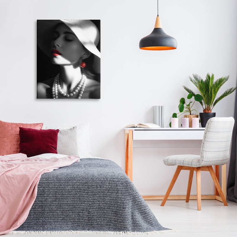 Art mural sur toile rouge à lèvres rouge Fashionista par Ziwei Li, H 40 po x l 30 po