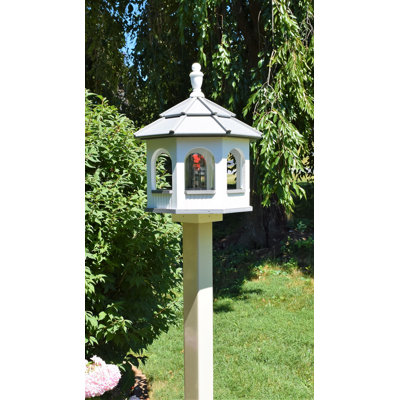 Post Feeding Station
