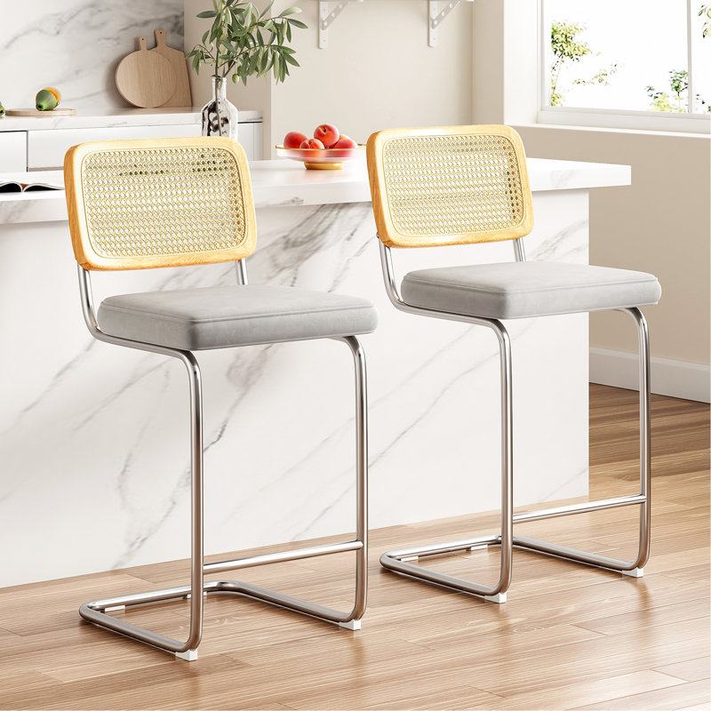 Ensemble de 2 tabourets de bar à hauteur de comptoir, tabourets de bar rembourrés en velours avec dossier en rotin, tabourets de 26 po de hauteur pour îlot de cuisine