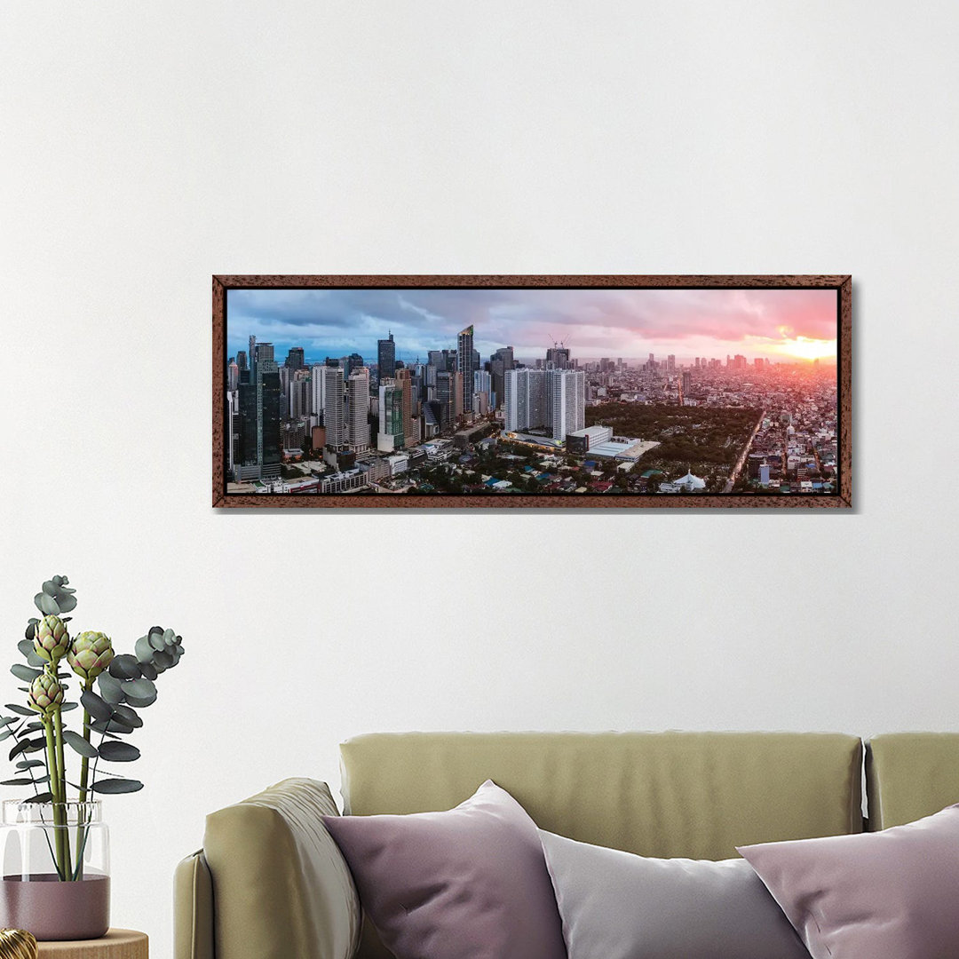 Makati Skyline, Manila von Matteo Colombo - Panoramaleinwand auf Leinwand Giclée auf Leinwand