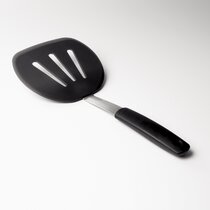  OXO Good Grips Bent Icing Spatula, Black/Silver: Home & Kitchen