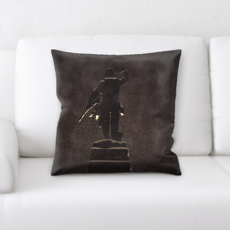 Coussin statue
