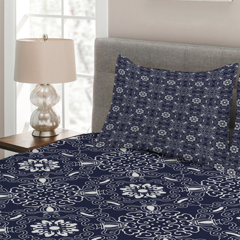 Eclectic Polyester Floral Coverlet, King Bedspread + 2 Shams