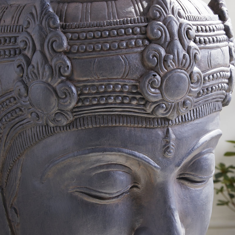 Bassetti Plastic Garden Statue