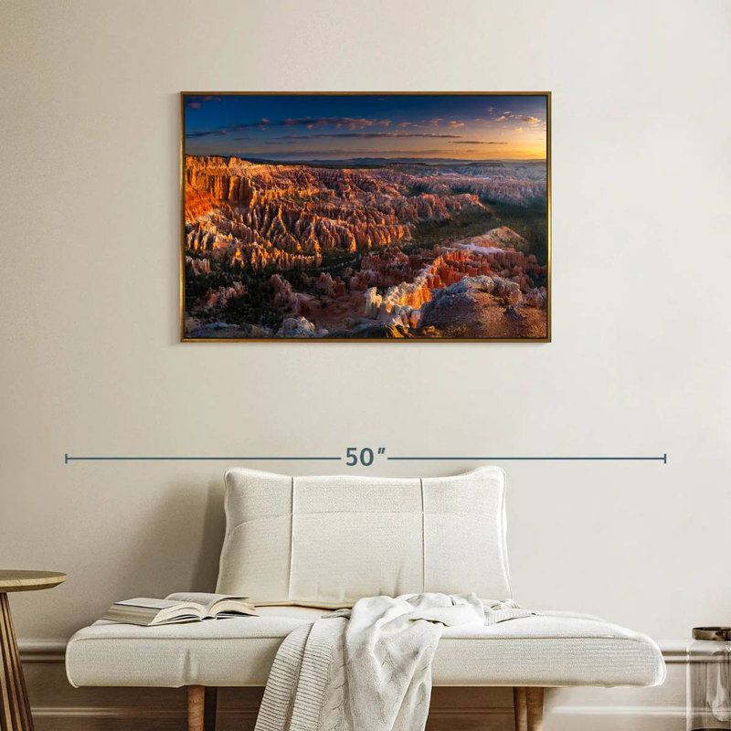 Bryce Canyon At Dawn, Cadre flottant doré, 37 po x 25 po
