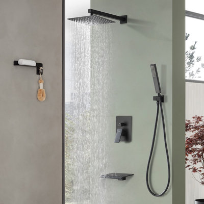 Robinet de baignoire et de douche mural avec valve brute