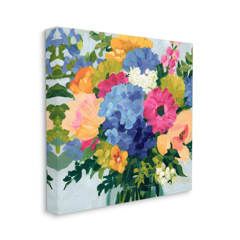 Bouquet moderne bleu et rose par Victoria Barnes, H 17 po x l 17 po x P 1,5 po