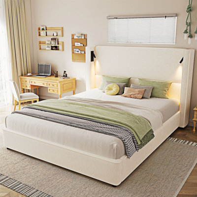 Structure de lit grand format avec lampe de lecture et port USB