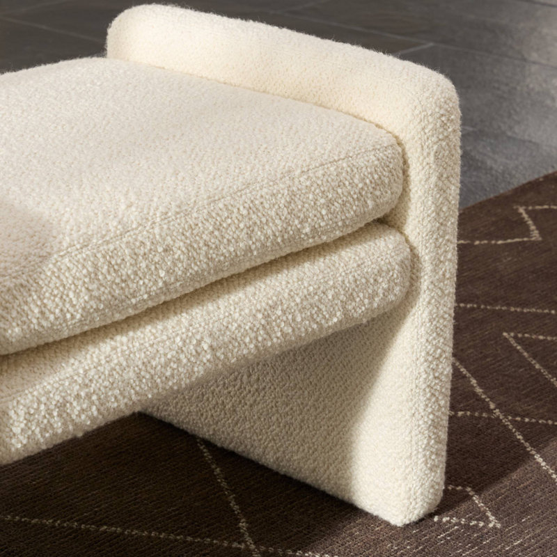 Serena Ottoman, Cream
