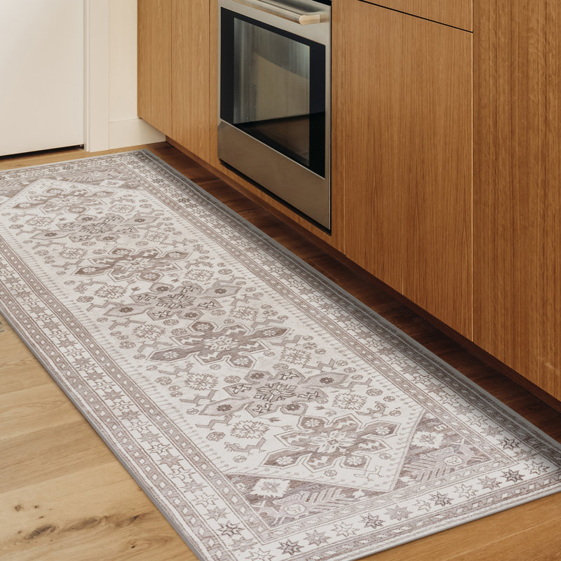 Saraz Grey Performance Flatweave Washable Oriental Indoor Rug, Runner 2'5" x 7'