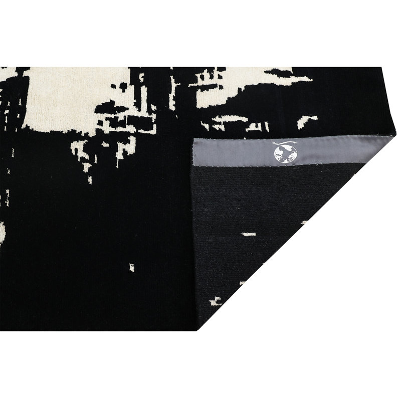 Hand Knotted Area Rug in Black And White, Rectangle 5' x 8'