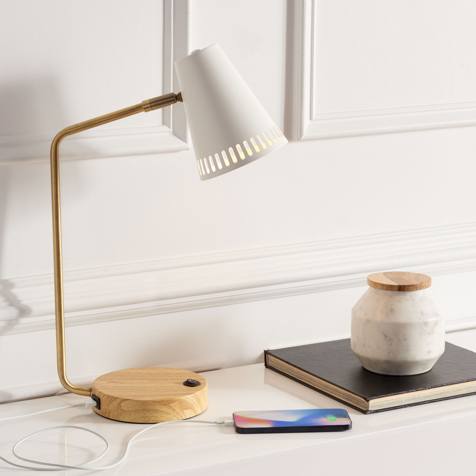 Iago Metal USB Desk Lamp, White