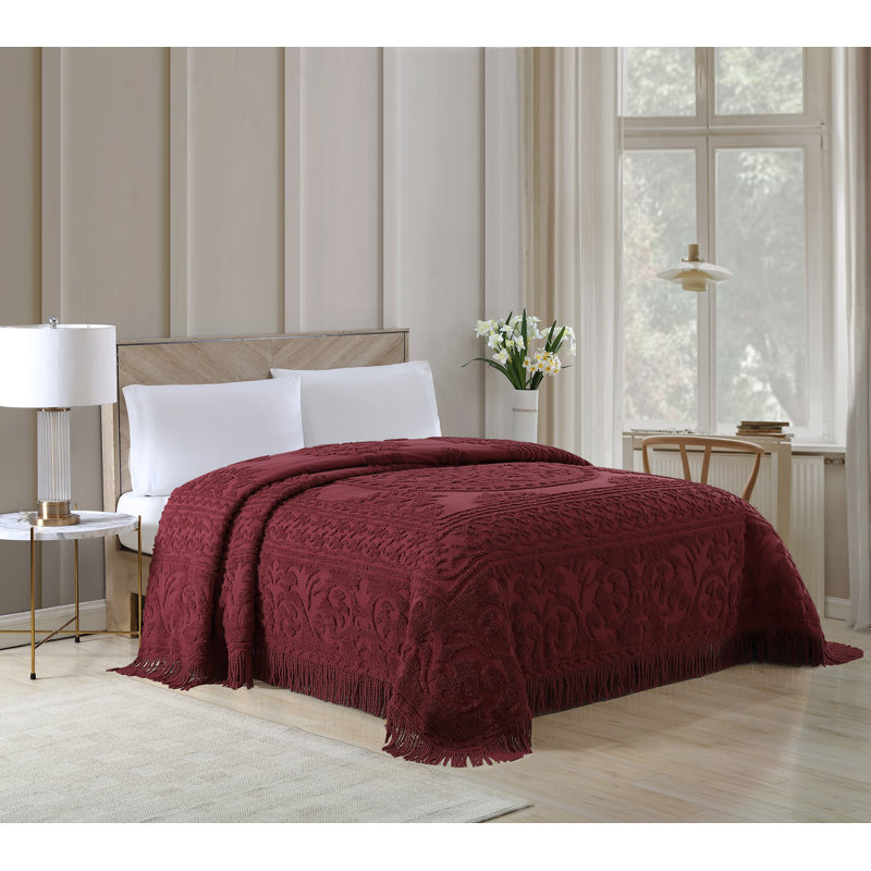 Medallion Cotton Farmhouse / Country Quilt, Queen, Burgundy