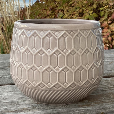 Shiny Gray Embossed Diamond Pattern Planter