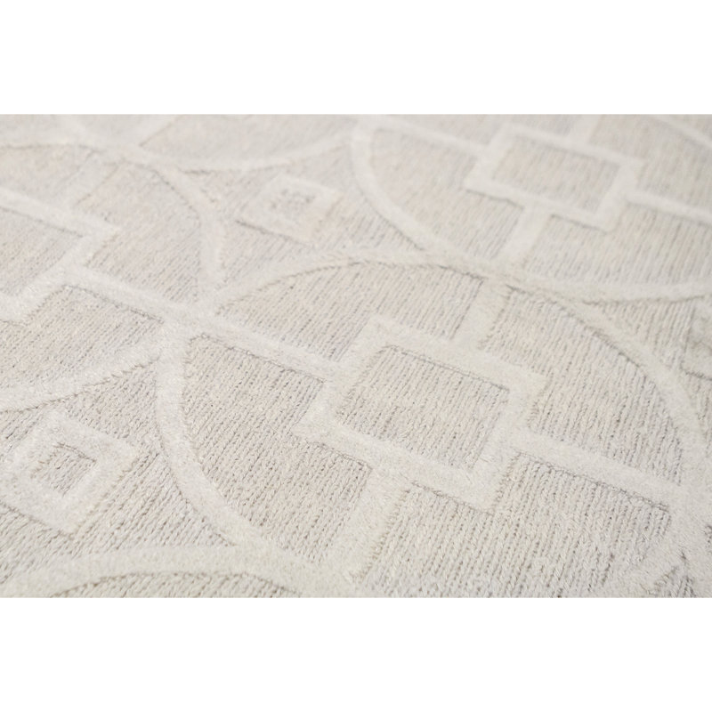 Himalayan Wool Geometric Area Rug in White