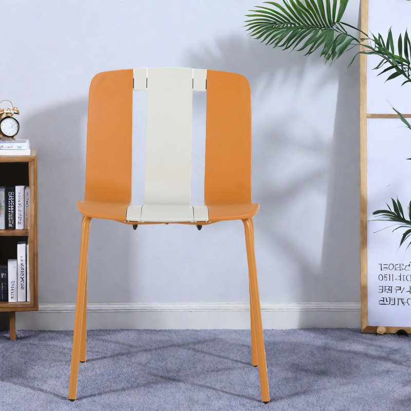 Ensemble de 4 chaises de salle à manger ergonomiques en PP et métal pour l'intérieur et l'extérieur