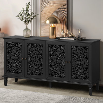 Buffet antique 60 "avec sculptures florales avec pieds en bois massif et poignées en laiton antique et tablettes réglables
