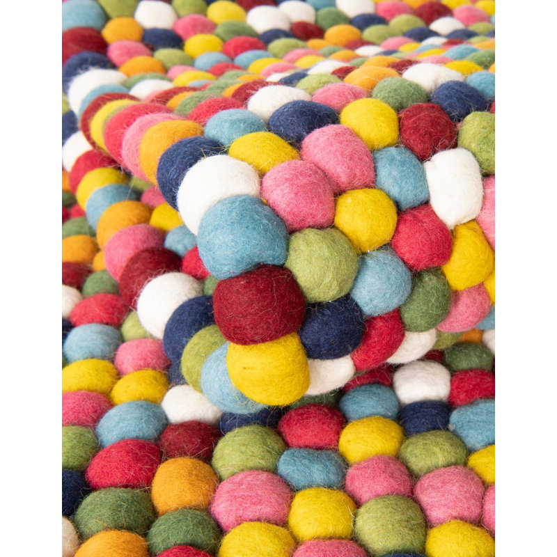 Tapis rouge / vert / noir en laine à motif abstrait Gregorey, Rectangle 2 pi 2 po x 3 pi 1 po